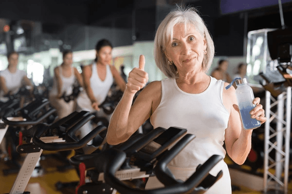 perdre-du-poids-apres-50-ans-strategies-adaptees-aux-changements-hormonaux